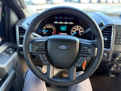 Used 2016 Ford F150 XLT image 16