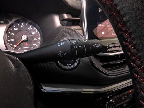 Used 2023 Jeep Compass Trailhawk image 14