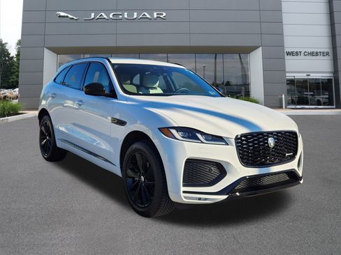 Certified 2025 Jaguar F-PACE R-Dynamic S image 2