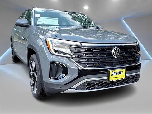 New 2025 Volkswagen Atlas Cross Sport SEL AWD/4WD image 2
