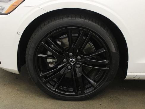 Certified 2024 Volvo S60 B5 Plus FWD image 31