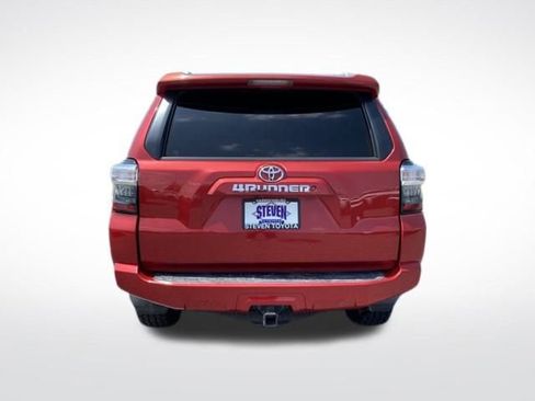 Used 2016 Toyota 4Runner SR5 image 11