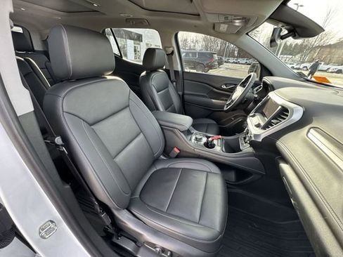 Used 2023 GMC Acadia SLT w/ Elevation Edition image 28