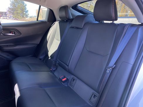 Used 2025 Toyota Prius XSE image 8