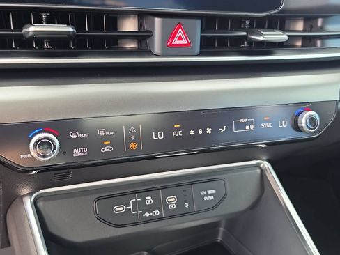 New 2027 Kia Carnival SX Prestige FWD image 25