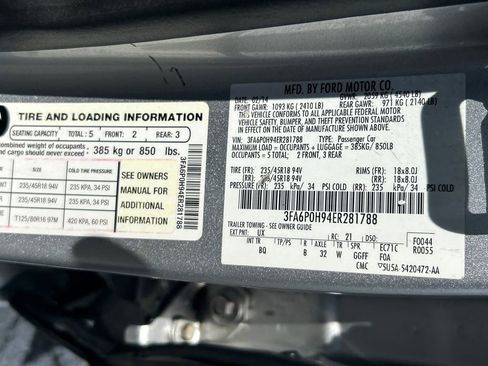 Used 2014 Ford Fusion SE w/ Equipment Group 202A FWD image 34