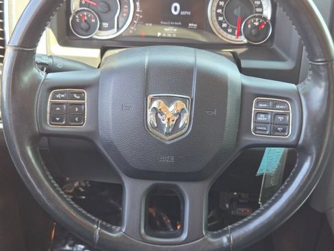 Used 2015 RAM 1500 Big Horn AWD/4WD image 38