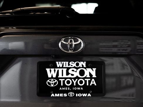 Used 2024 Toyota RAV4 LE AWD/4WD image 7