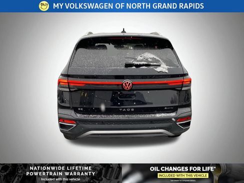 New 2026 Volkswagen Taos SE AWD/4WD image 21