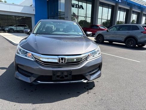 Used 2017 Honda Accord LX image 3