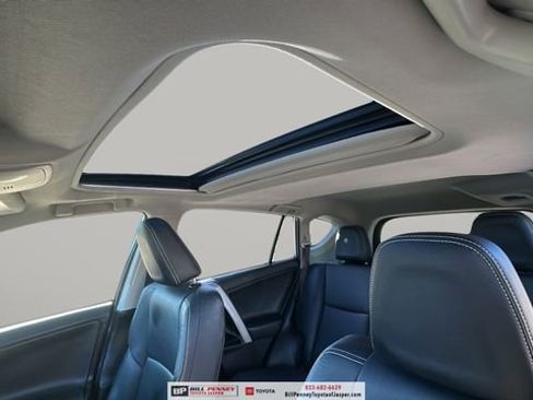 Used 2016 Toyota RAV4 Limited image 12