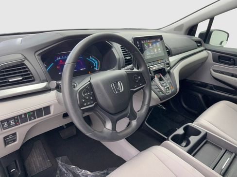 Used 2019 Honda Odyssey EX image 18