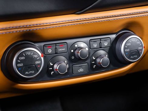 Used 2018 Ferrari 488 GTB image 30