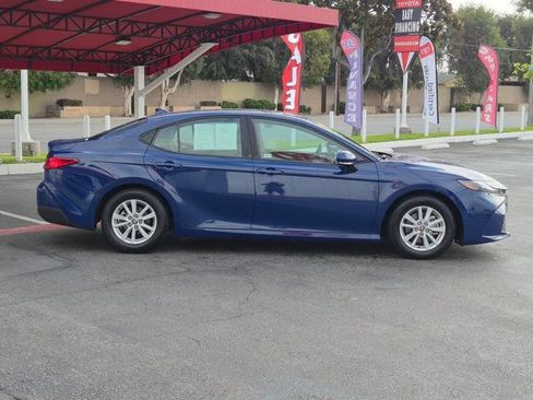 Used 2025 Toyota Camry LE FWD image 4