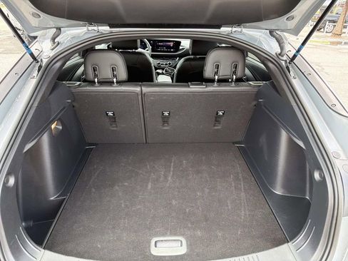 Certified 2025 Buick Envista Preferred FWD image 9