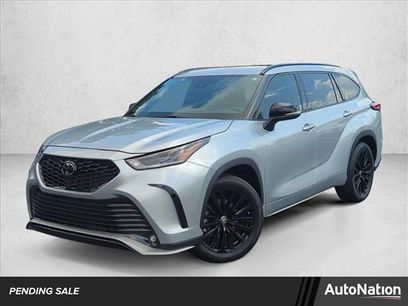Used 2023 Toyota Highlander XSE