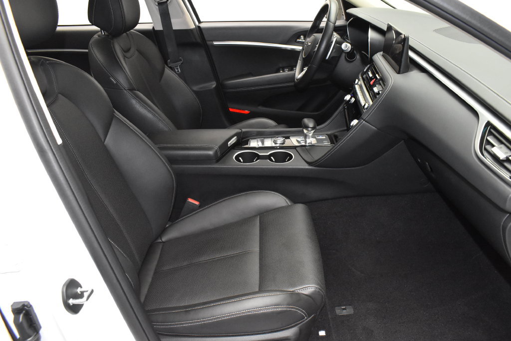 Used 2025 Genesis G70 2.5T AWD/4WD image 26