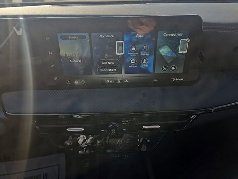 New 2026 Nissan Kicks SR w/ SR Premium Package image 17