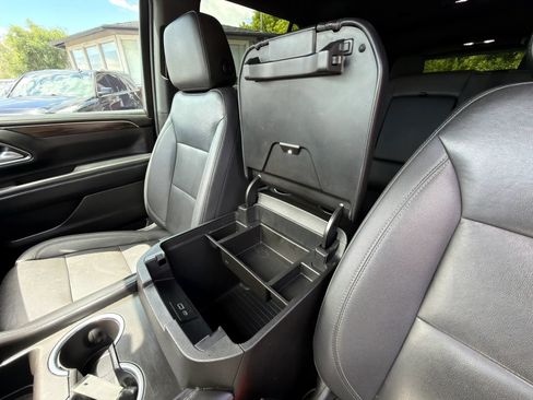 Used 2022 Chevrolet Tahoe Z71 AWD/4WD image 32