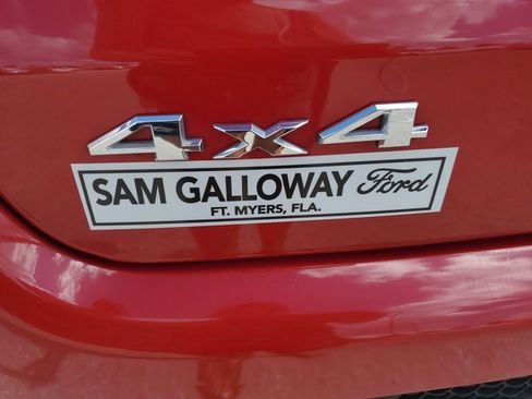 Used 2018 Jeep Compass Latitude w/ Cold Weather Group image 10