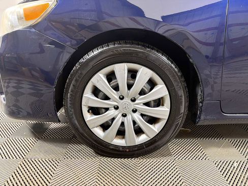 Used 2012 Toyota Corolla LE image 26