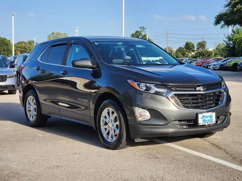 Used 2021 Chevrolet Equinox LT FWD image 3