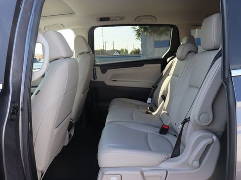 Used 2026 Honda Odyssey EX-L image 11