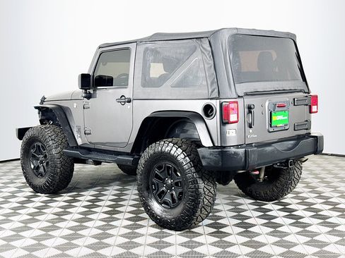 Used 2018 Jeep Wrangler Sport image 6