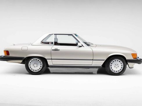Used 1989 Mercedes-Benz 560 SL image 27