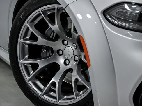 Used 2020 Dodge Charger SRT Hellcat w/ Navigation & Travel Group image 3