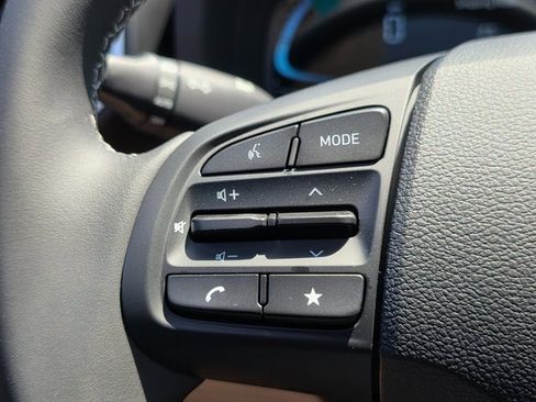 New 2025 Hyundai Venue SEL image 21