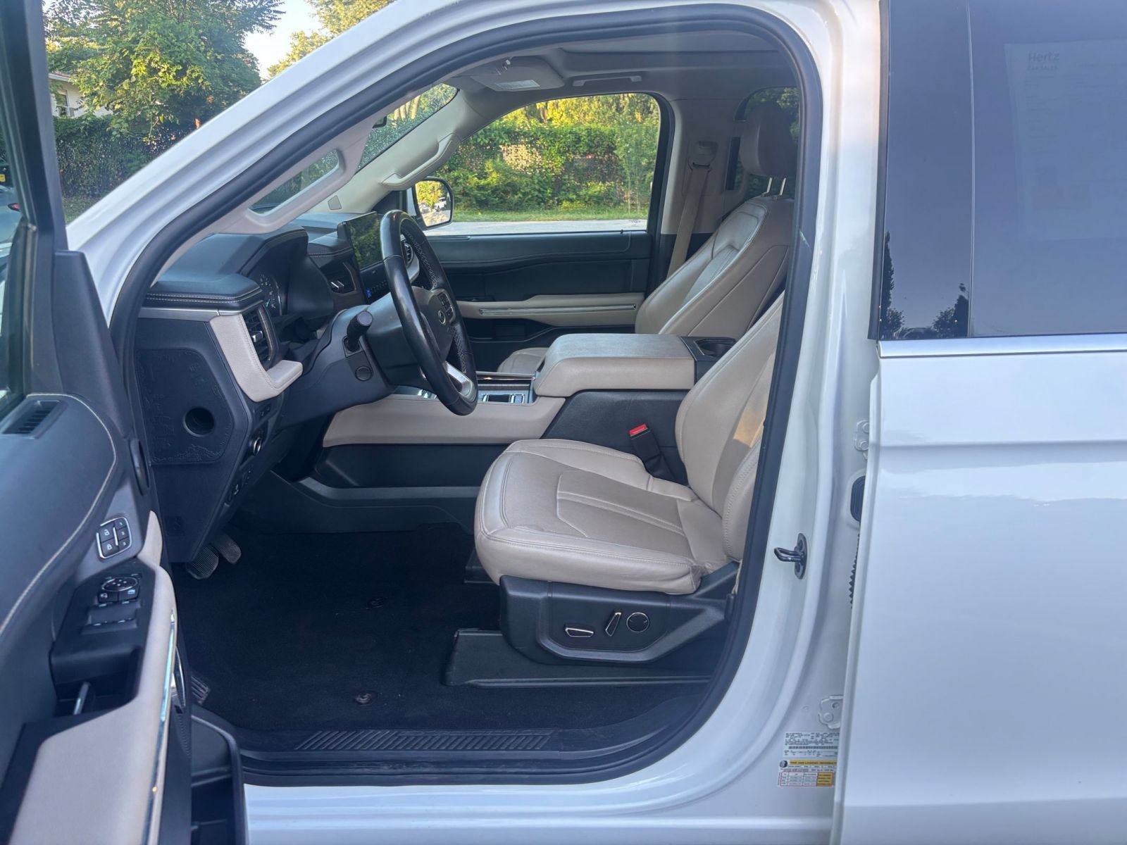 Used 2024 Ford Expedition Limited RWD image 29