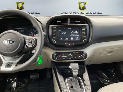 Used 2020 Kia Soul S FWD image 13