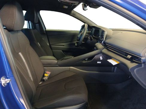 New 2026 Hyundai Elantra Sport FWD image 15