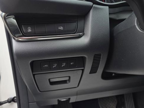 Used 2023 MAZDA CX-30 AWD 2.5 S w/ Premium Package image 18