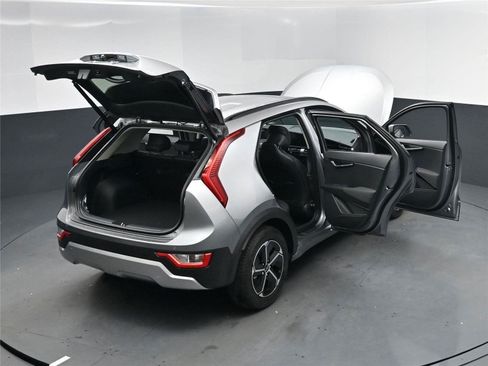 New 2026 Kia Niro EX image 33