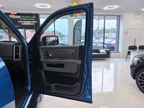 Used 2020 RAM 1500 Warlock AWD/4WD image 35