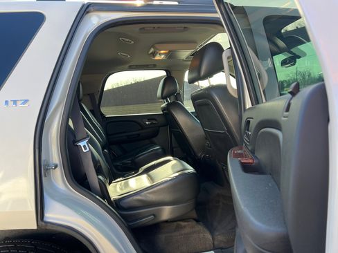 Used 2013 Chevrolet Tahoe LTZ image 35
