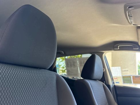 Used 2019 Nissan Rogue Sport S FWD image 17