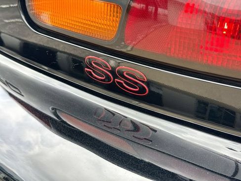 Used 2001 Chevrolet Camaro Z28 w/ SS Performance/Appearance Pkg RWD image 50