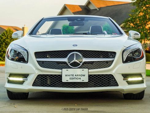 Used 2015 Mercedes-Benz SL 550 image 11