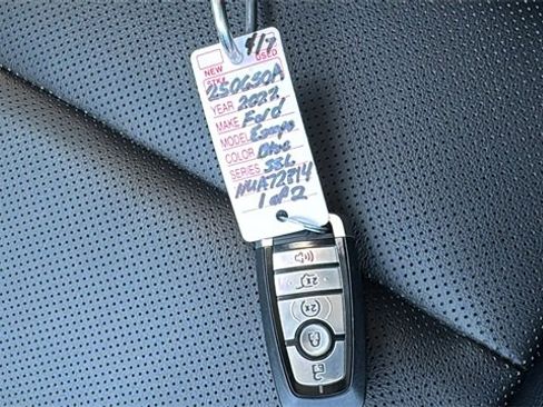 Used 2022 Ford Escape SEL image 31