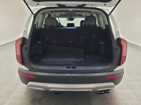 Used 2020 Kia Telluride S w/ S 8 Passenger Seating Package FWD image 29