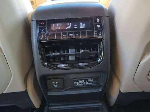 New 2025 Jeep Grand Cherokee L Limited w/ Black Appearance Package image 11