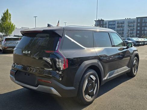 New 2026 Kia EV9 Wind AWD/4WD image 5