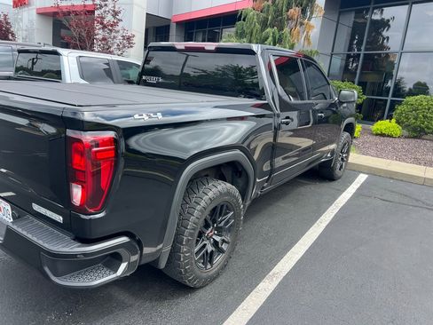 Used 2024 GMC Sierra 1500 Elevation AWD/4WD image 3