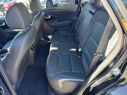 Used 2022 Kia Niro EX Premium w/ Cold Weather Package image 20