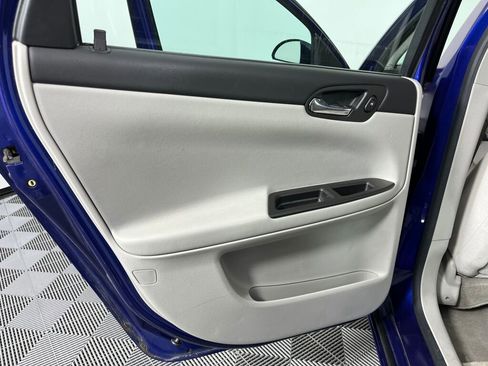 Used 2007 Chevrolet Impala LT image 18