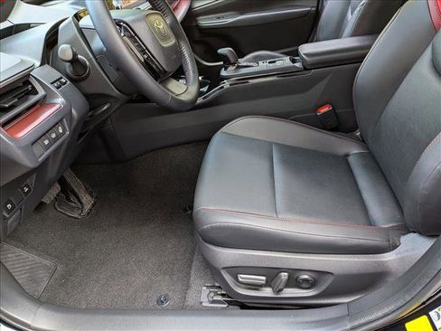 Certified 2026 Toyota Prius Plug-In Hybrid FWD image 14
