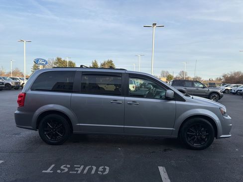 Used 2019 Dodge Grand Caravan GT image 6